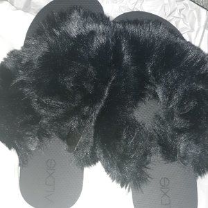 Alexis Faux Fur Flip flops
